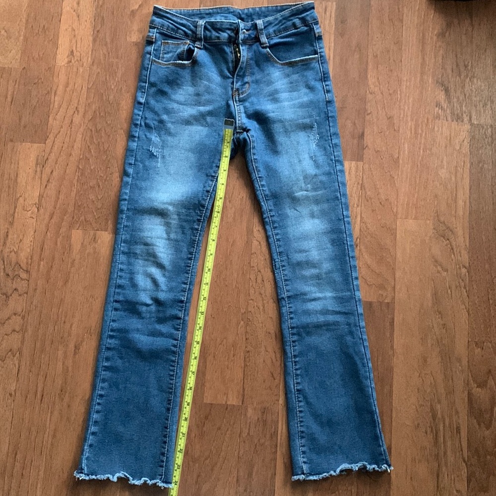 Stretchable L.E.B petite jeans from South Korea. Worn once.